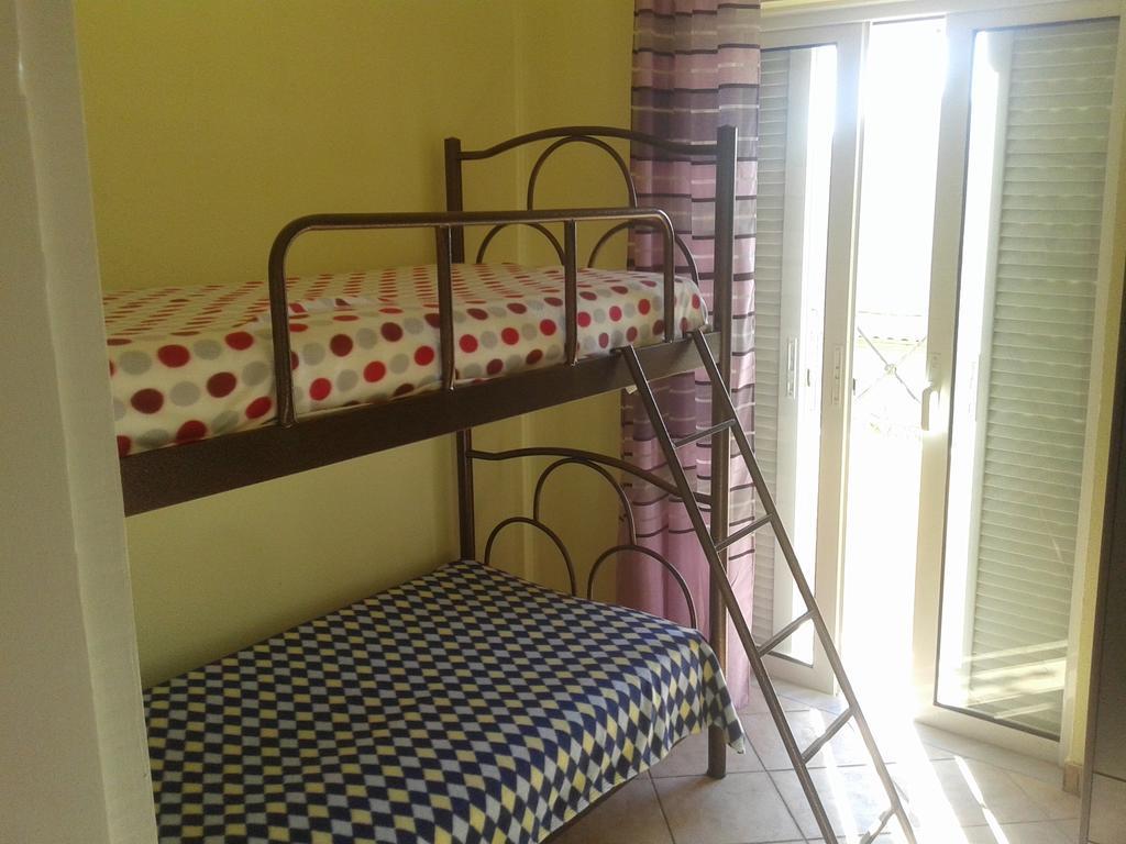 Foivos Seaside Apartments Agios Georgios  Quarto foto