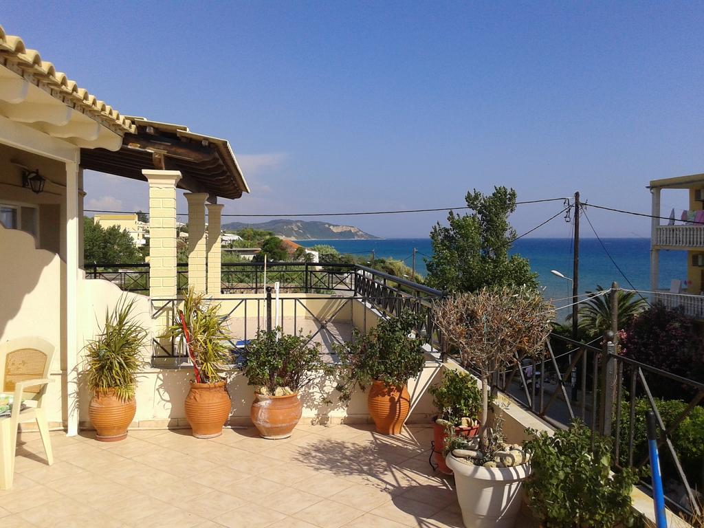 Foivos Seaside Apartments Agios Georgios  Quarto foto