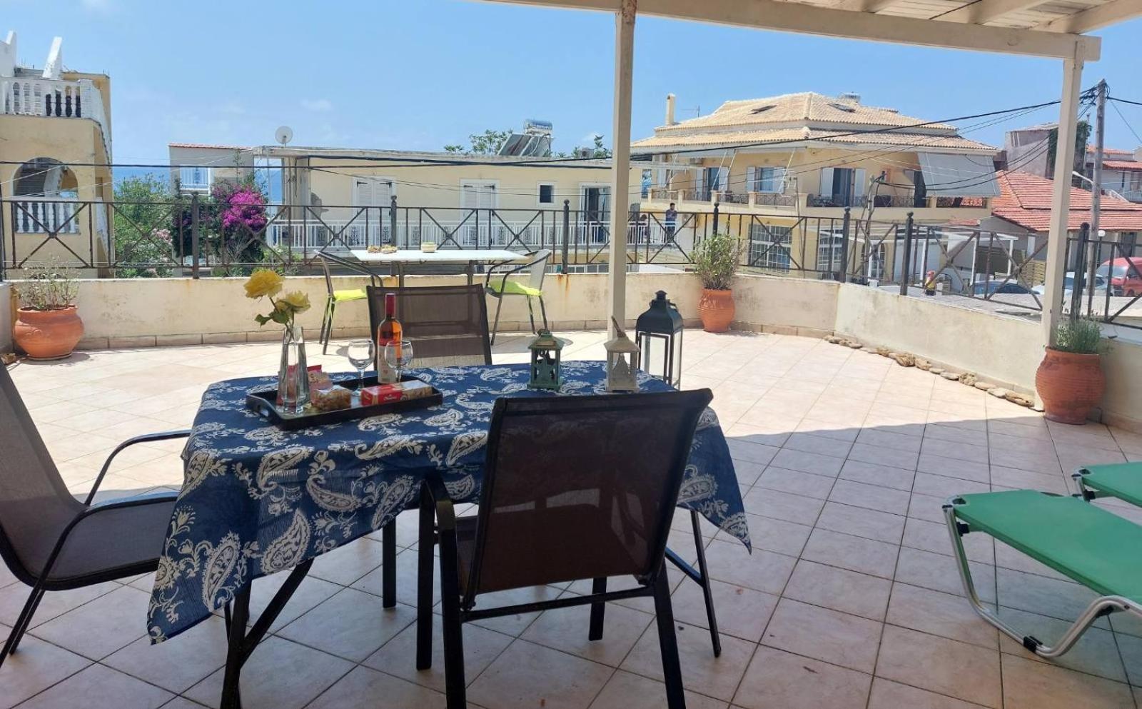 Foivos Seaside Apartments Agios Georgios  Quarto foto